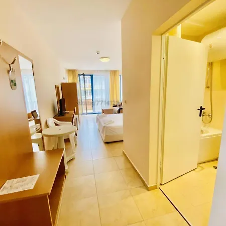 Trakia Plaza * Slăntjev Brjag